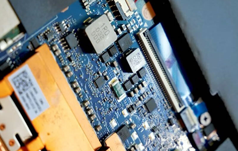 電子看板の製品寿命を延ばす　フッ素コーティング加工